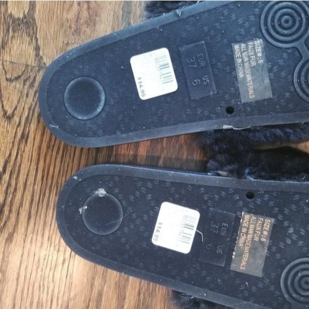 Rue21 Quipid Fur Lined New York Slides size 6 or EUR 37 - Picture 3 of 3